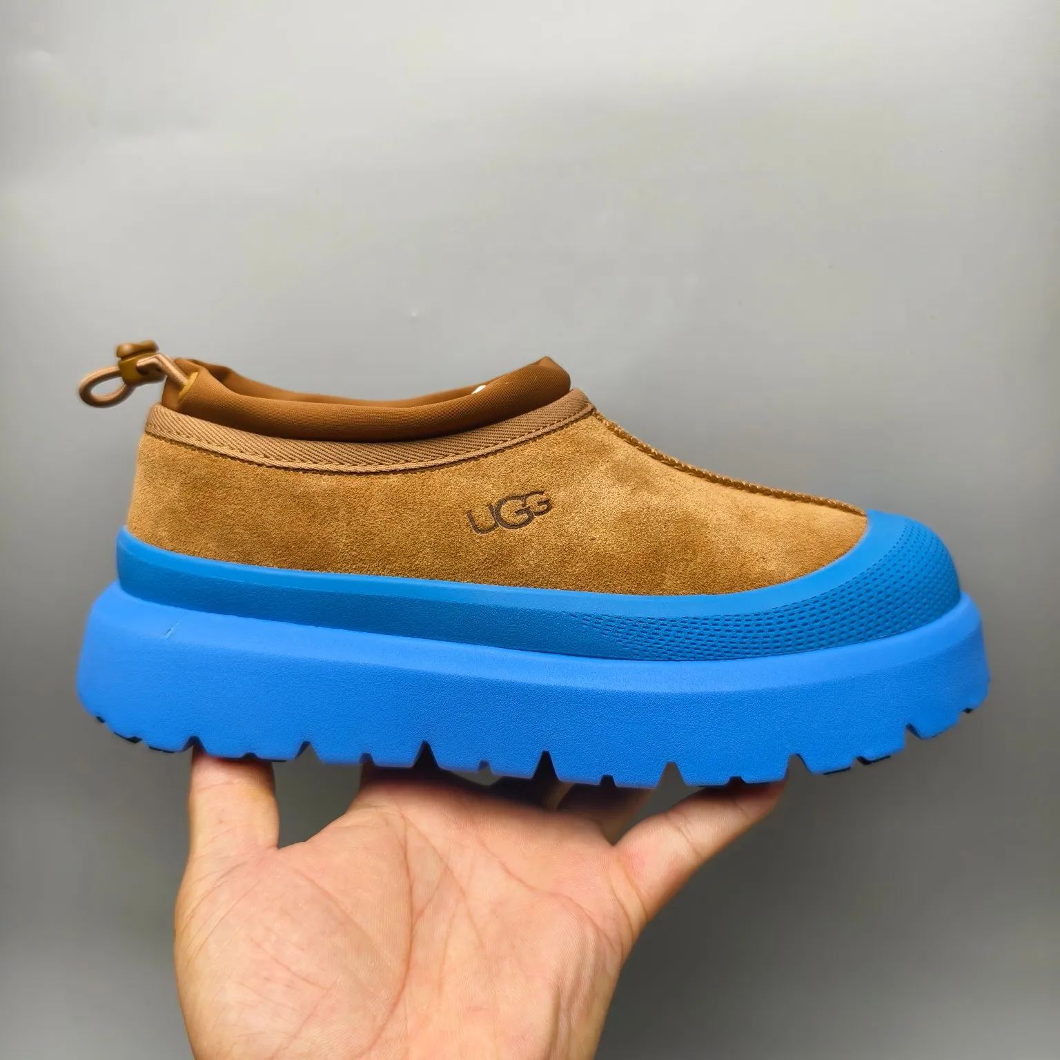 💰520 UGG sheepskin all-in-one snow boots 4096 slip-on casual trendy Wang Yibo men's and women's shoes Color: white red black blue yellow light gray dark gray green Matching sizes: 35-45